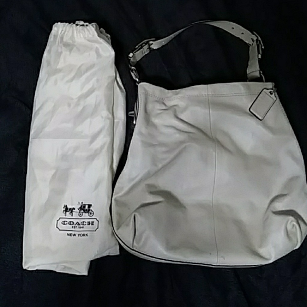 Ladies hand bag